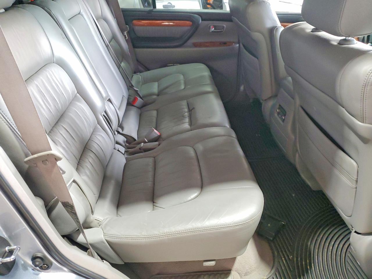 2004 LEXUS Lx 470