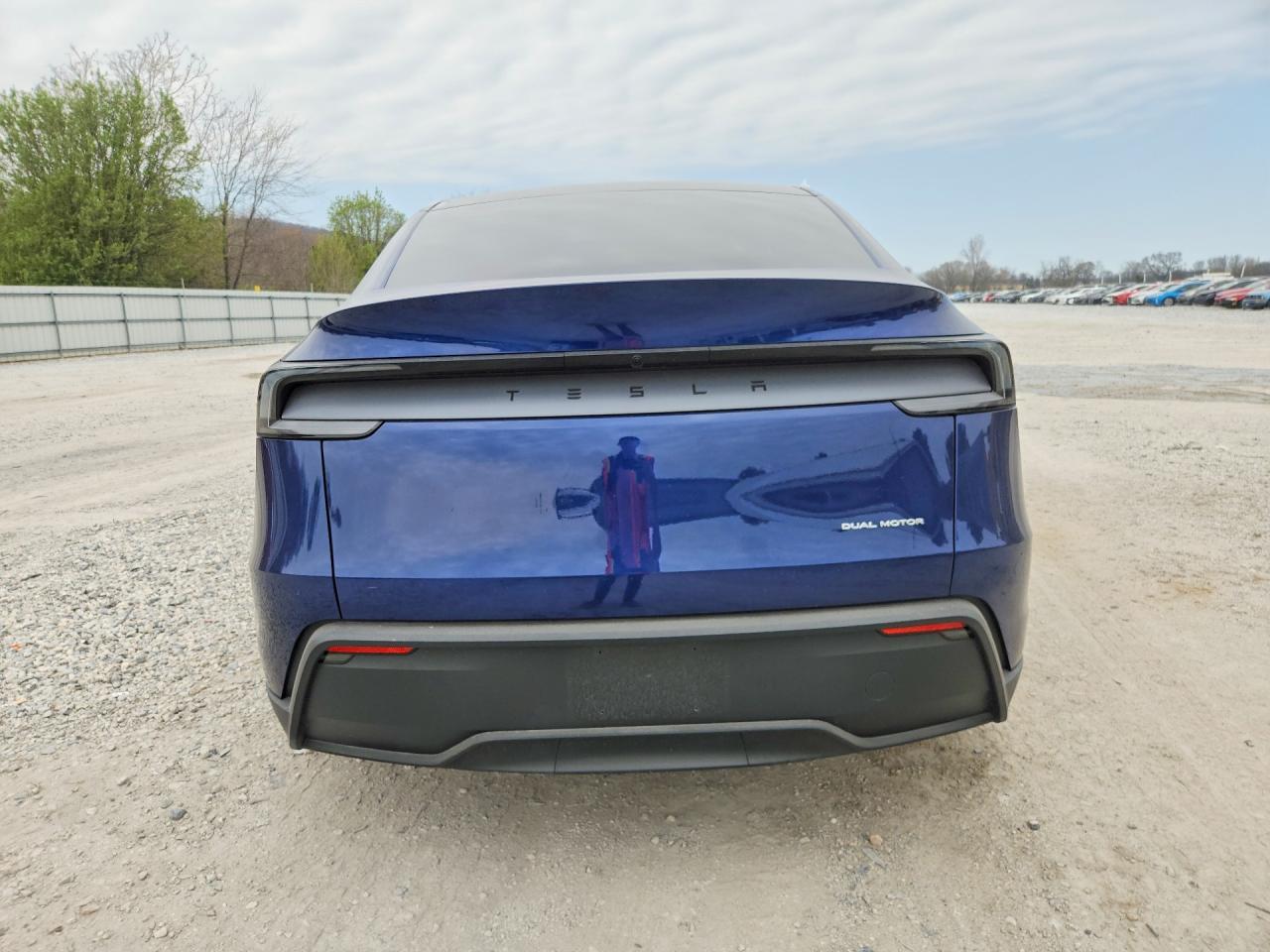 2026 TESLA MODEL Y
