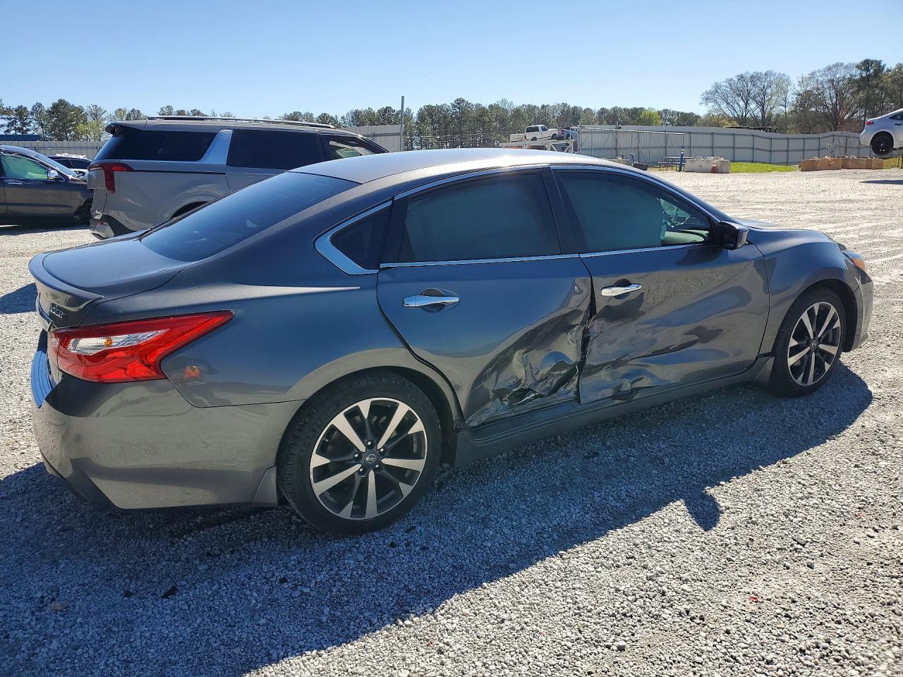 2016 NISSAN ALTIMA