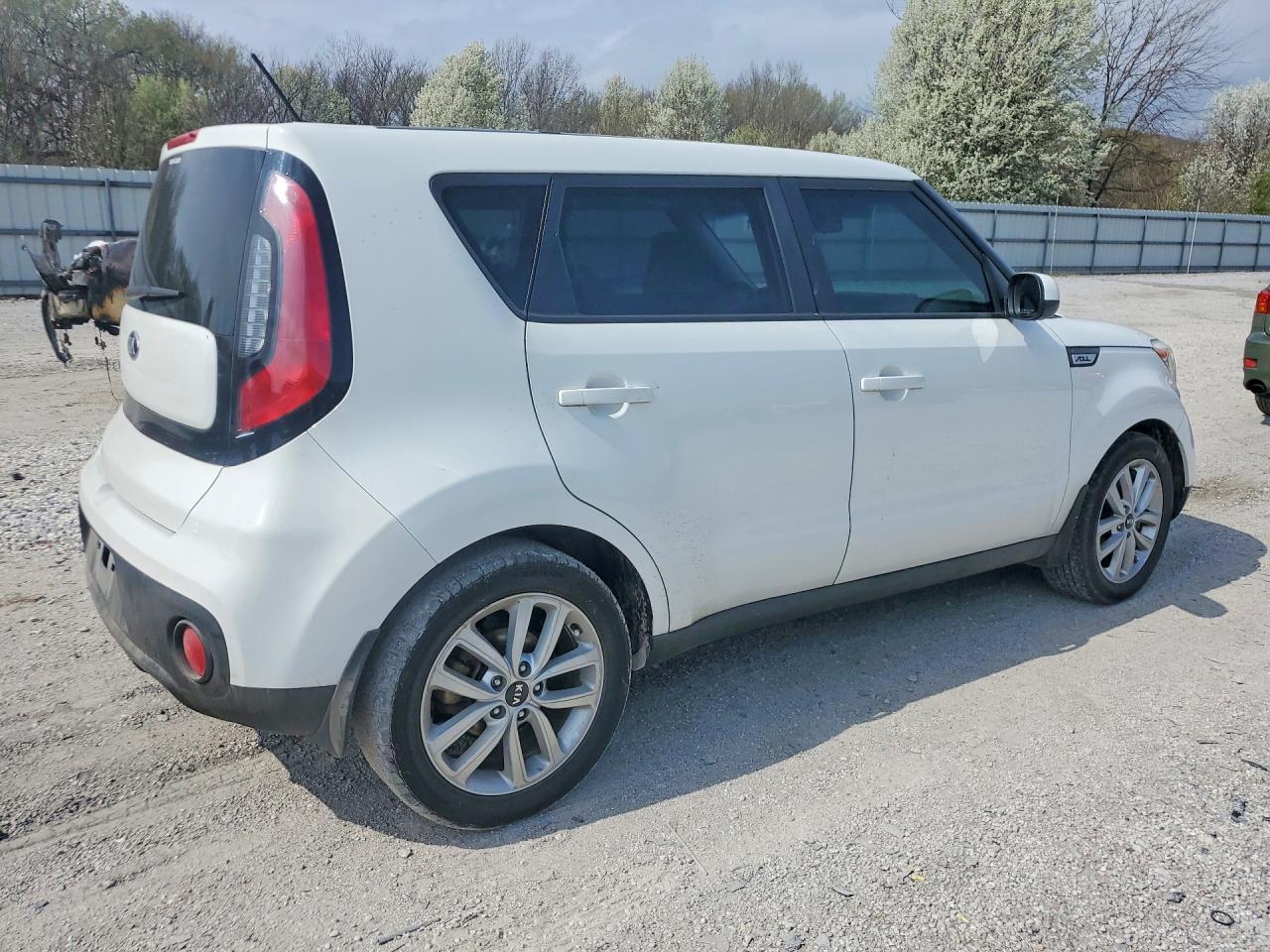 2017 KIA SOUL