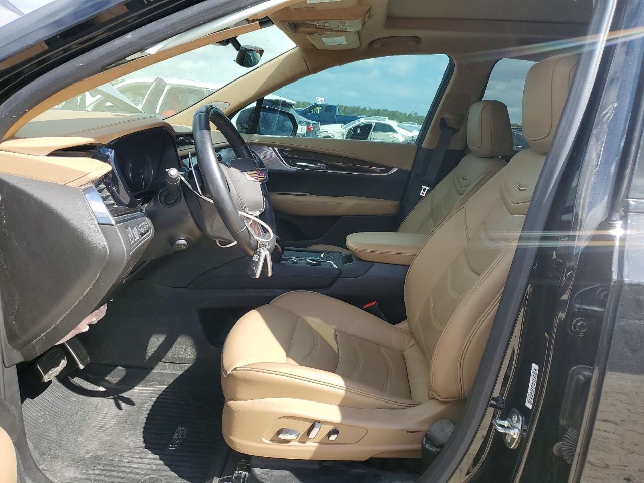 2024 CADILLAC XT6