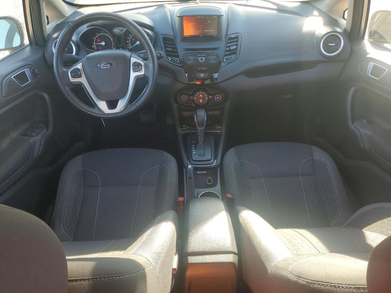 2014 FORD Fiesta