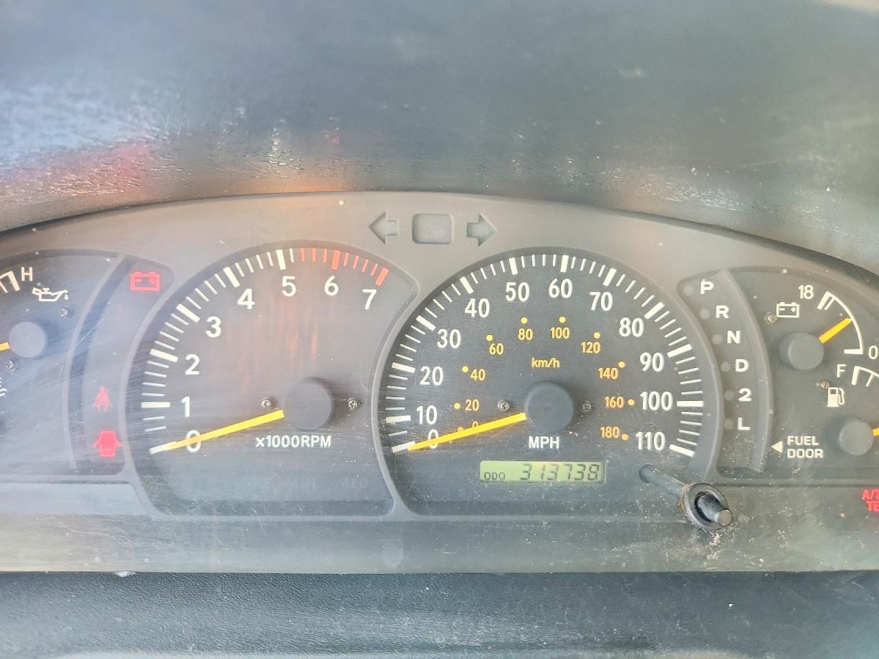 2002 TOYOTA TUNDRA