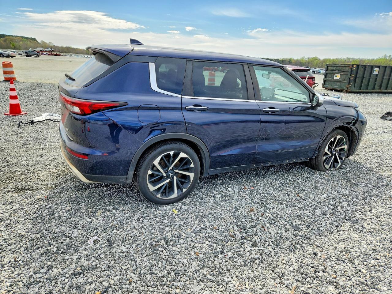 2022 MITSUBISHI outlander