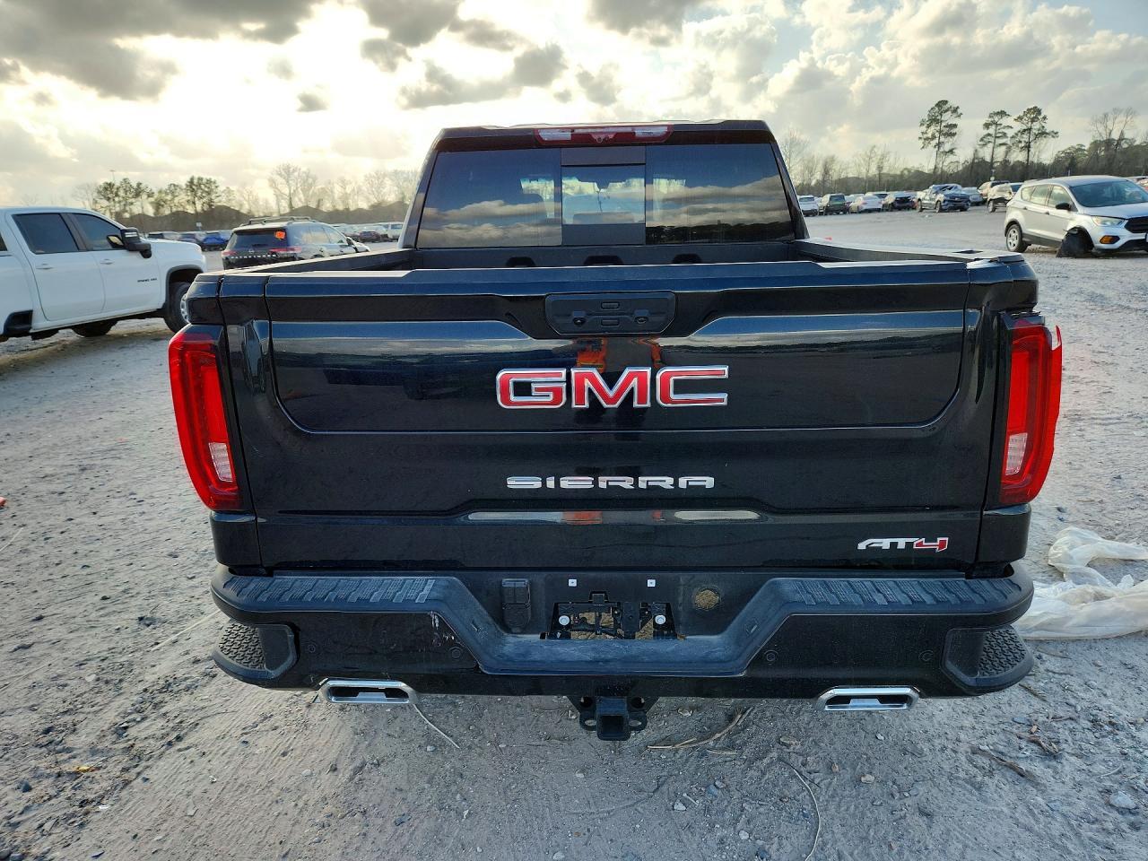 2025 GMC Sierra