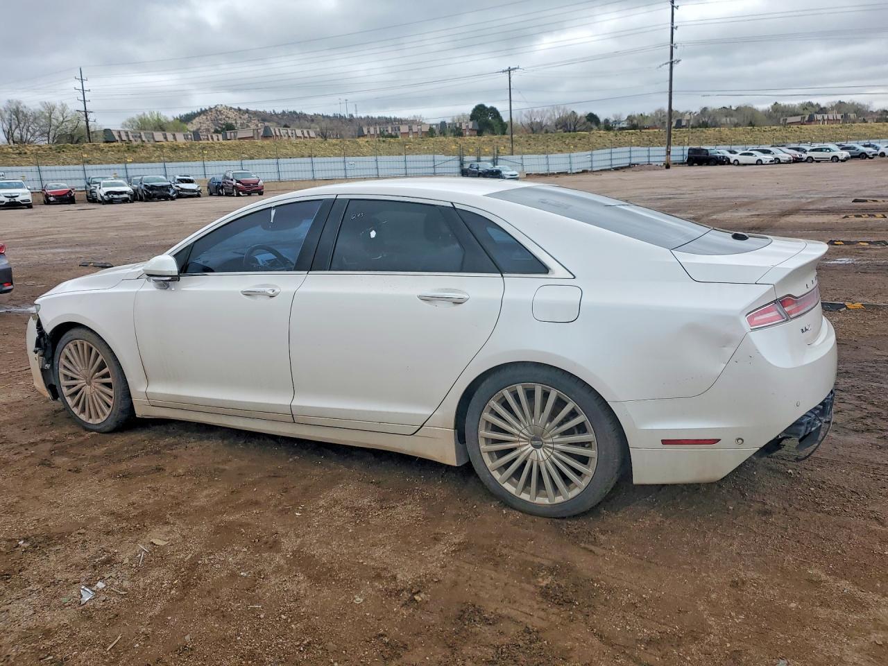 2017 LINCOLN MKZ