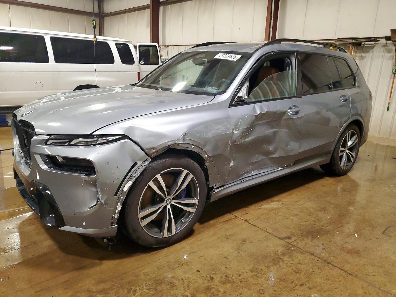 2025 BMW X7