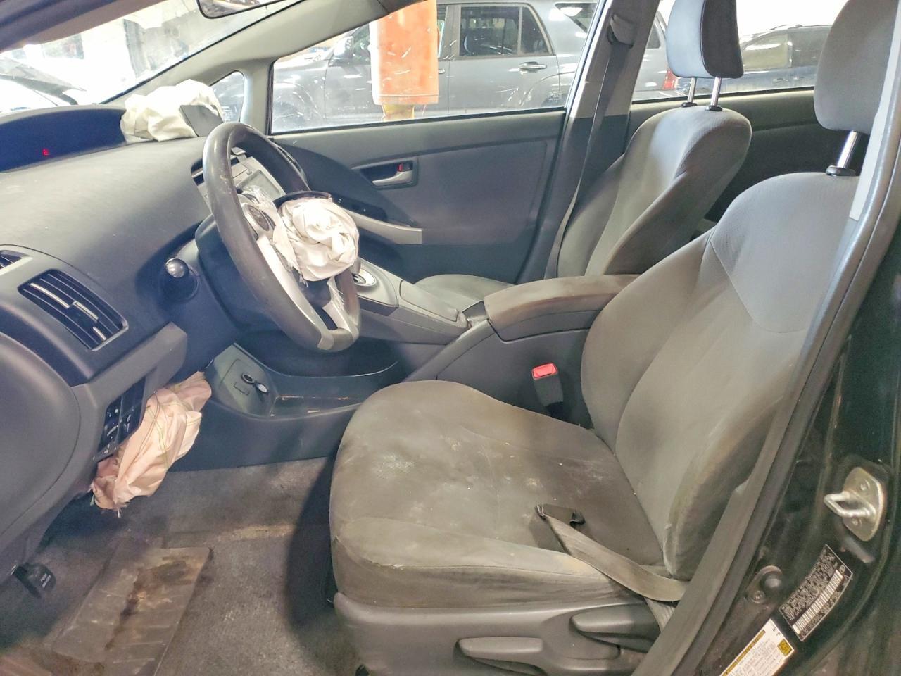 2011 TOYOTA PRIUS