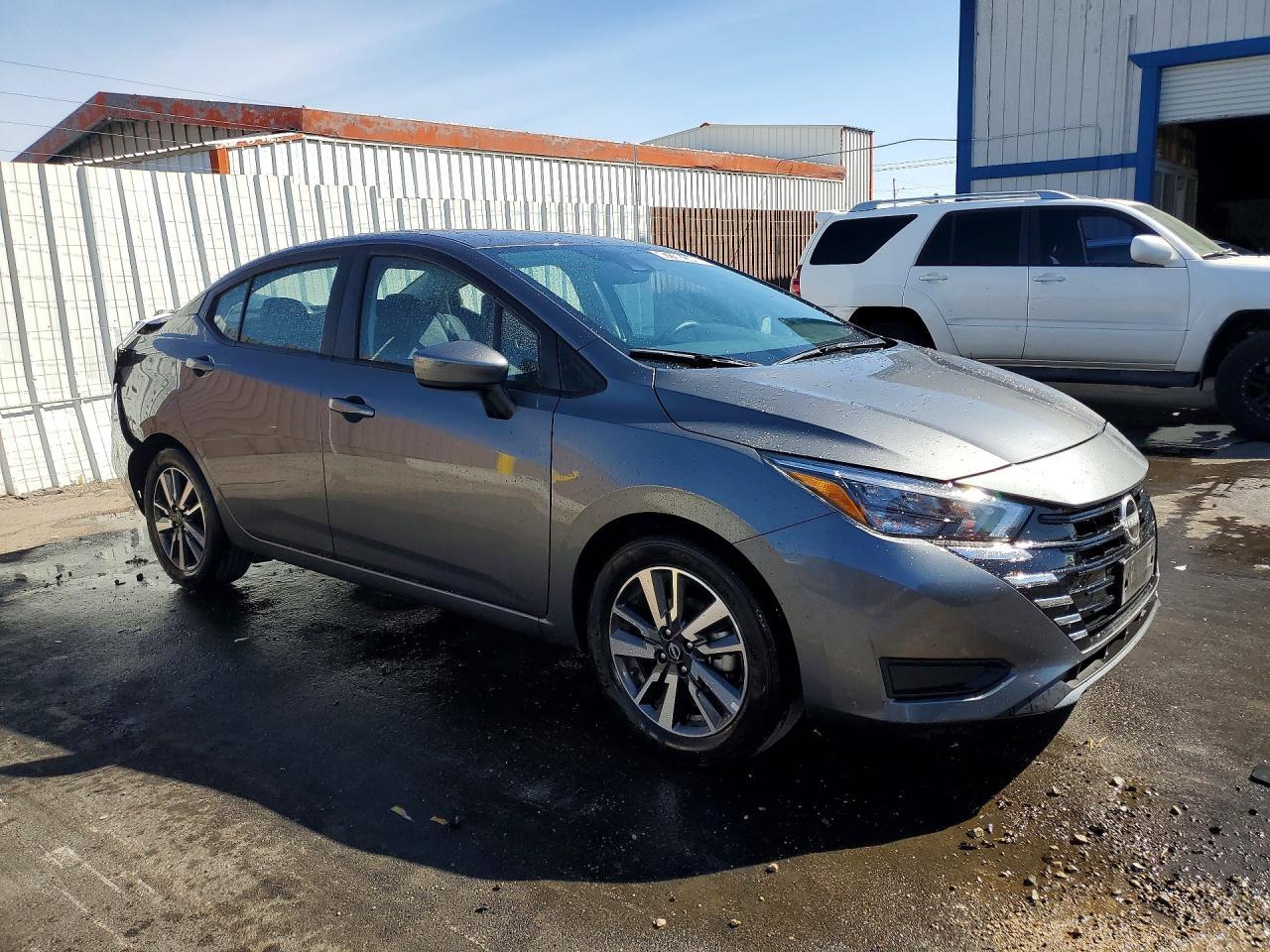 2025 NISSAN VERSA