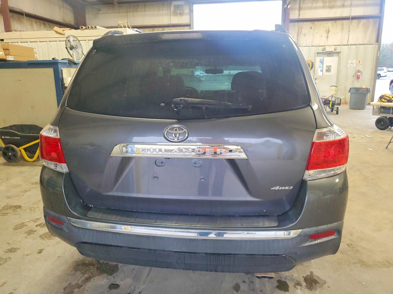 2013 TOYOTA HIGHLANDER