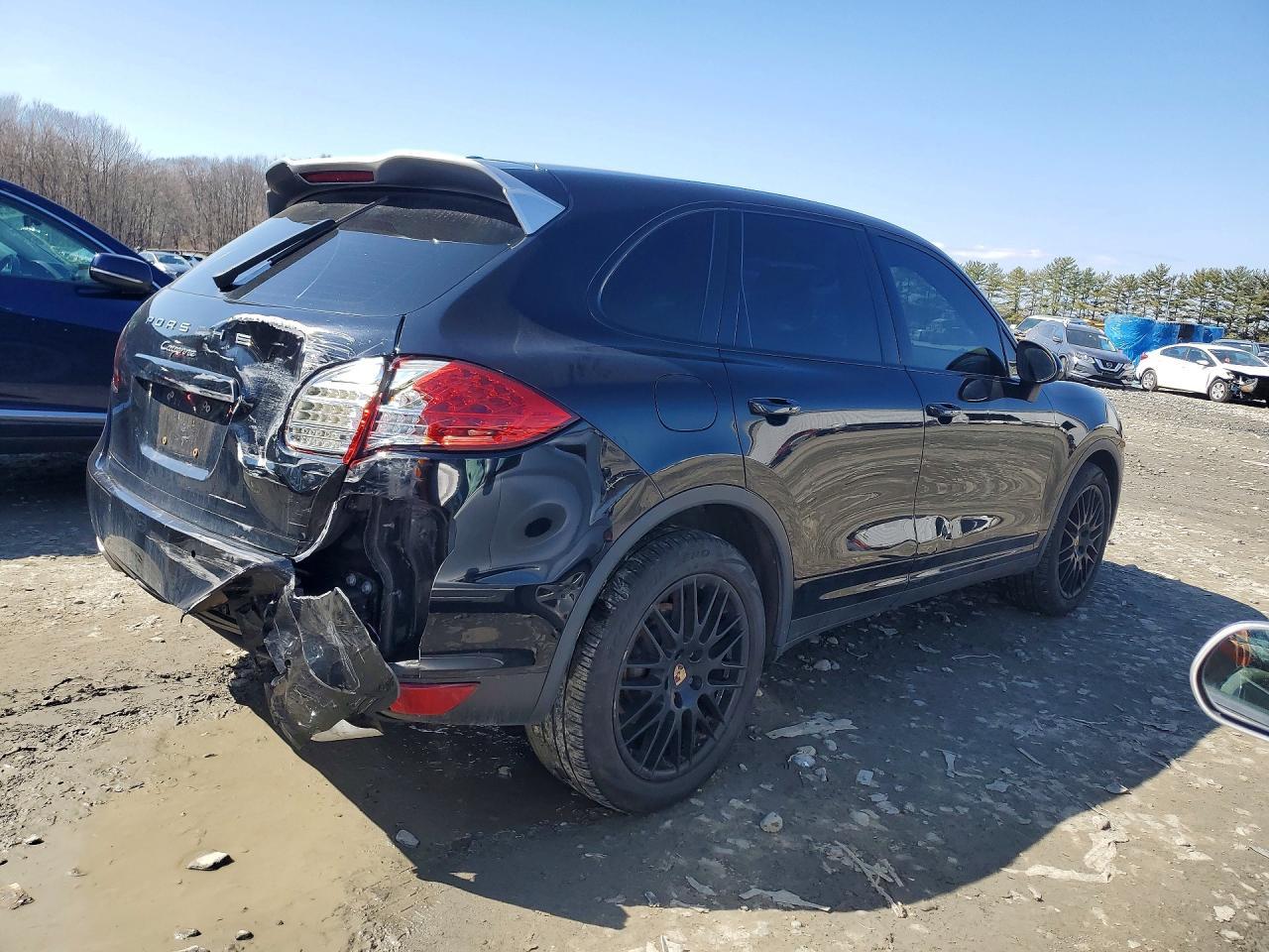 2014 PORSCHE CAYENNE