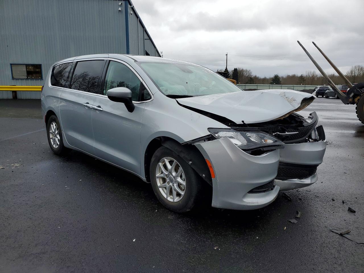 2023 CHRYSLER Voyager