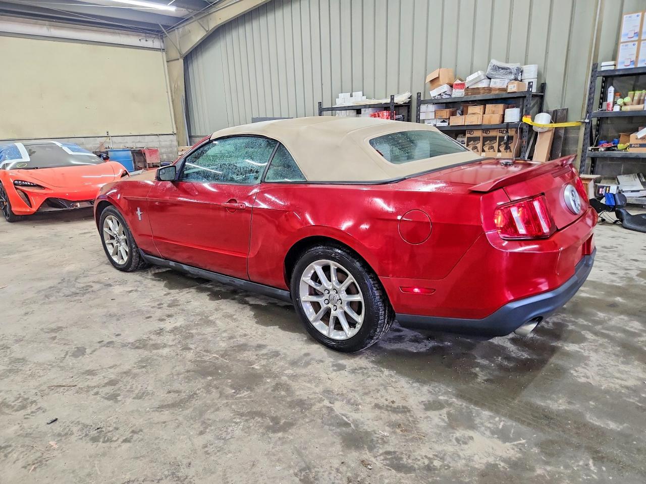 2011 FORD MUSTANG