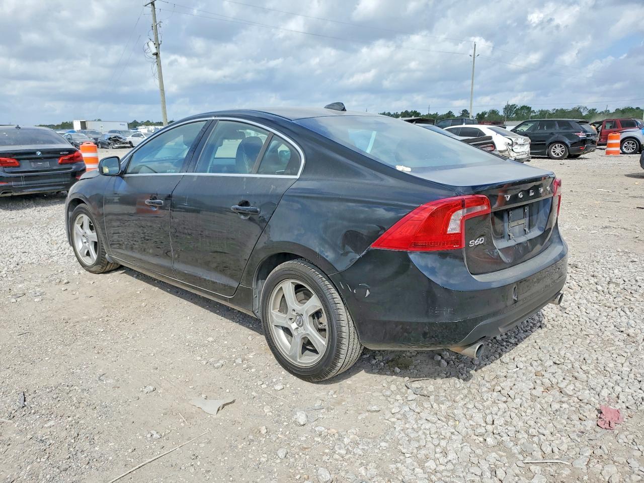 2013 VOLVO S60