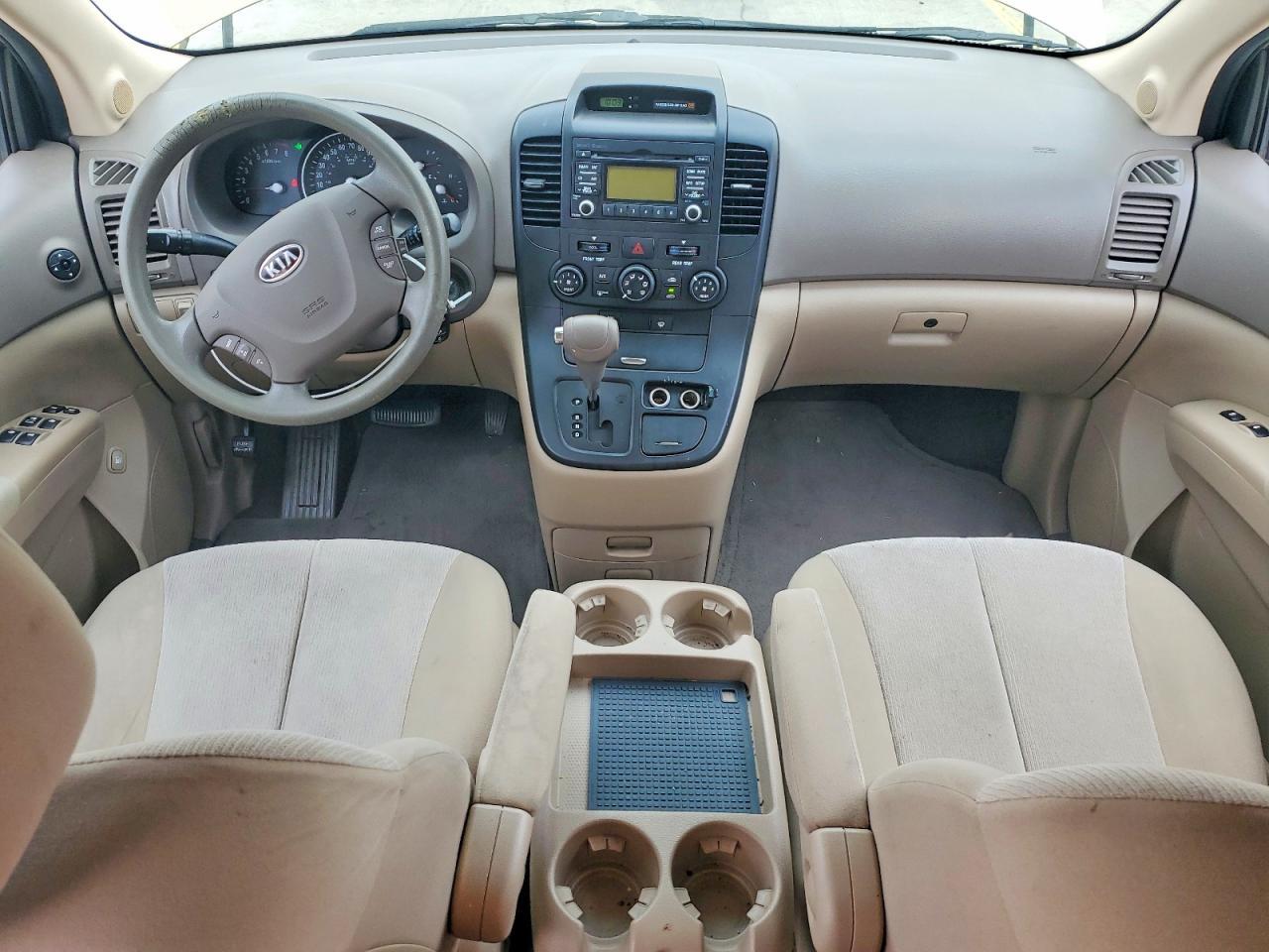 2011 KIA SEDONA