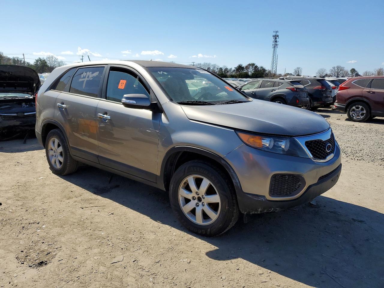2013 KIA SORENTO