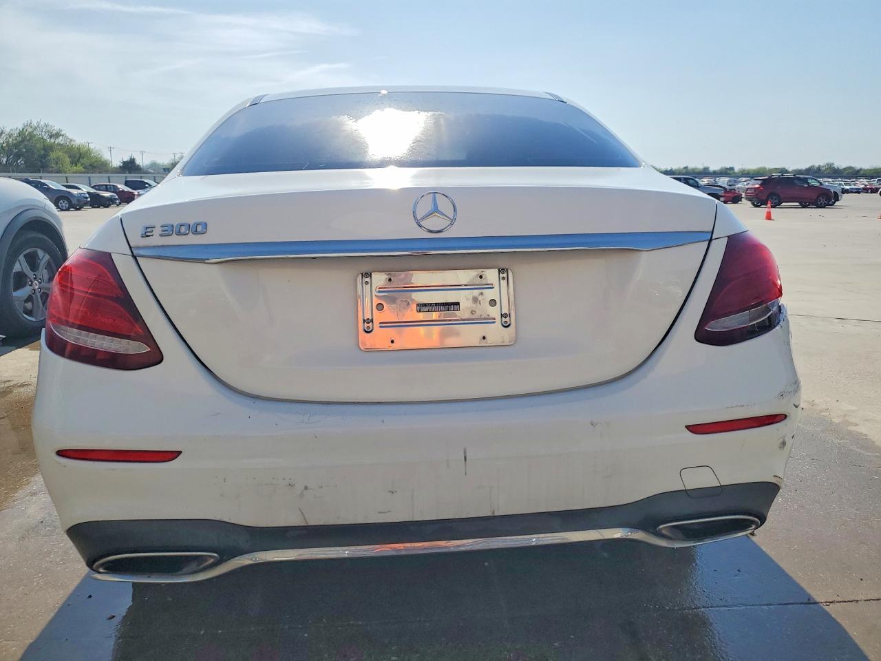 2017 MERCEDES-BENZ E-Class