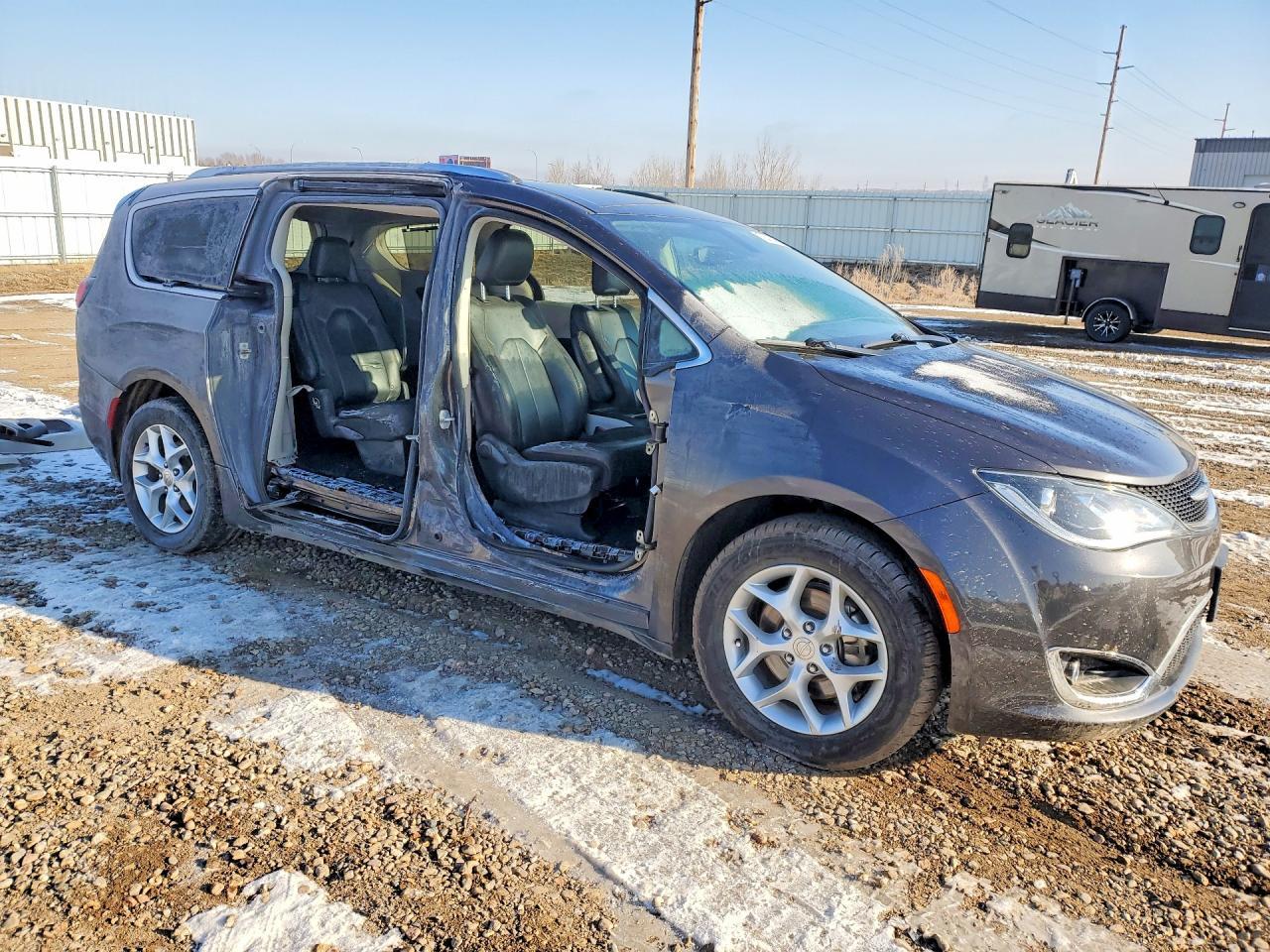 2020 CHRYSLER Pacifica