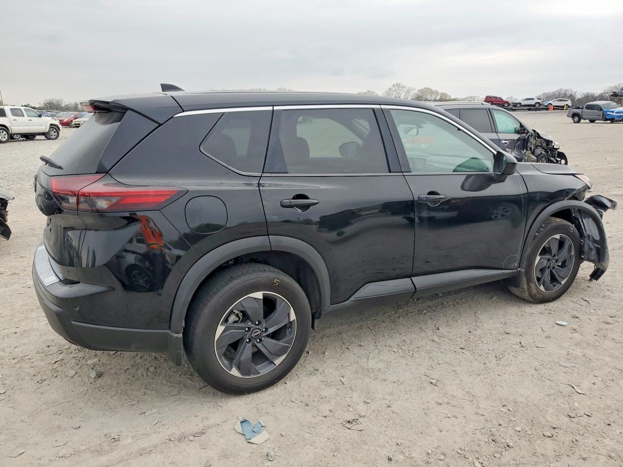 2025 NISSAN ROGUE