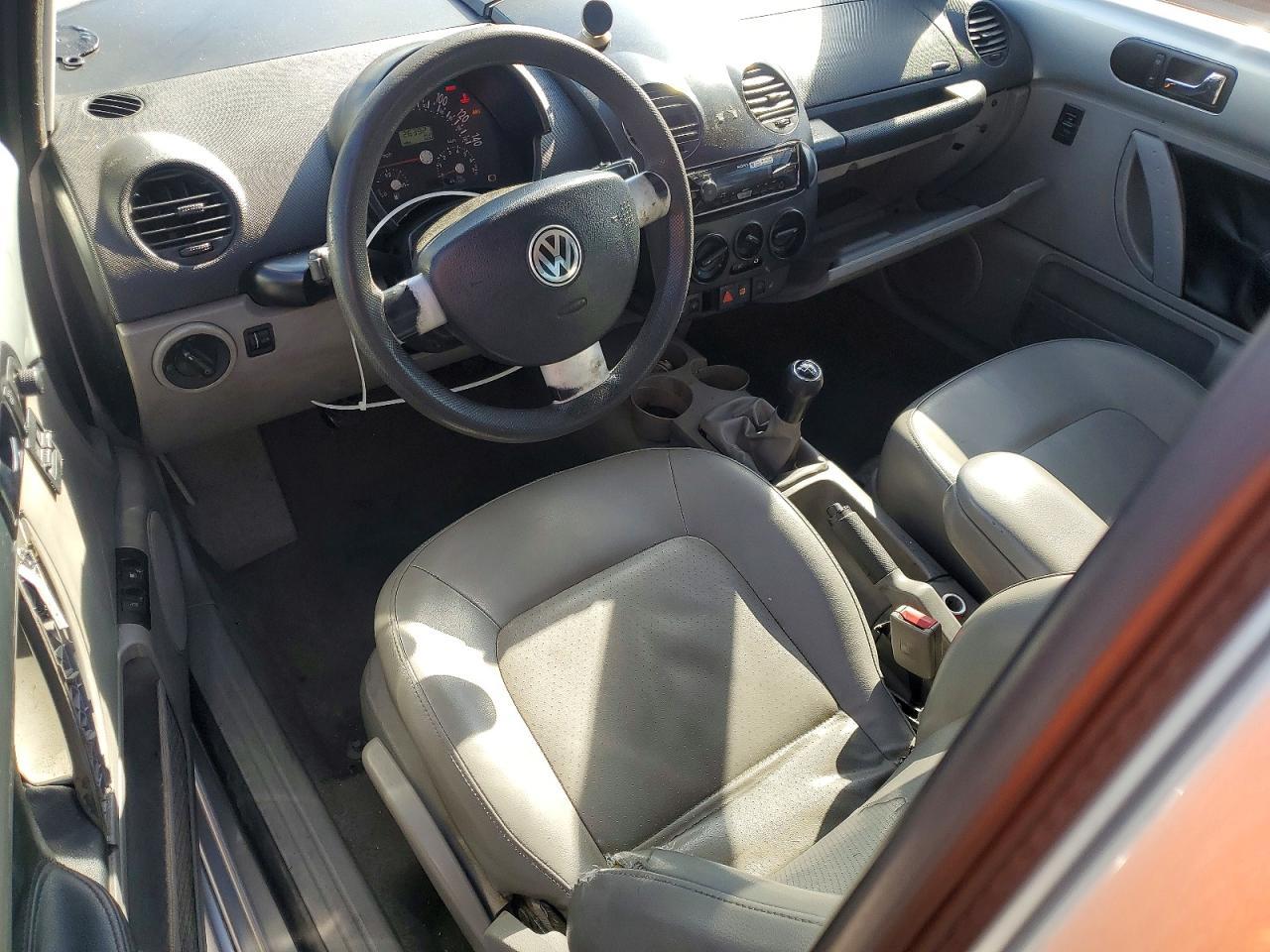 2001 VOLKSWAGEN Beetle