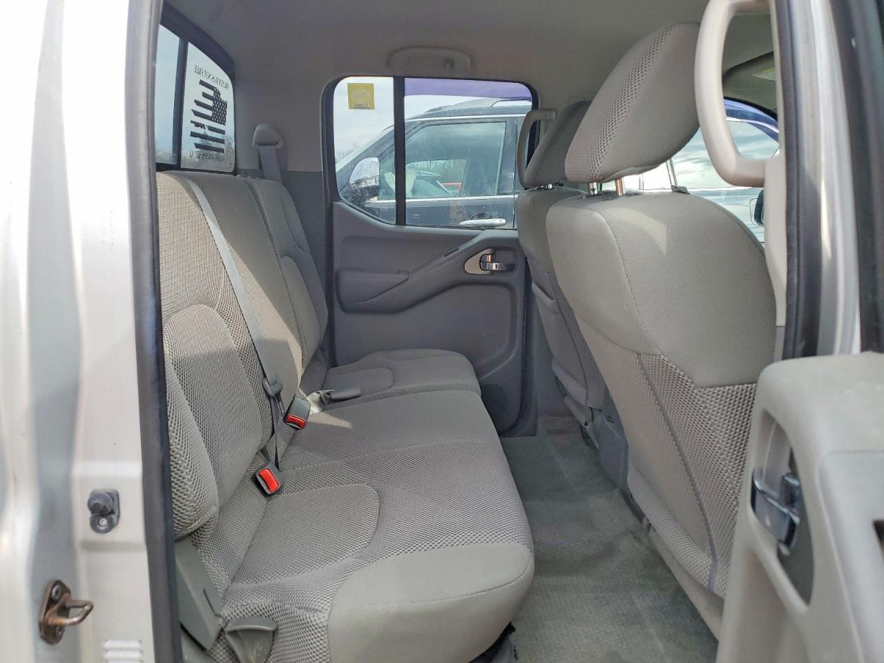 2016 NISSAN Frontier