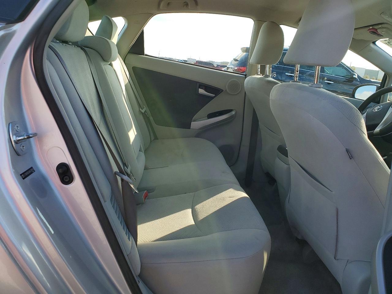 2010 TOYOTA PRIUS