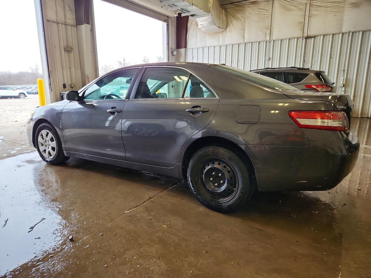 2010 TOYOTA CAMRY