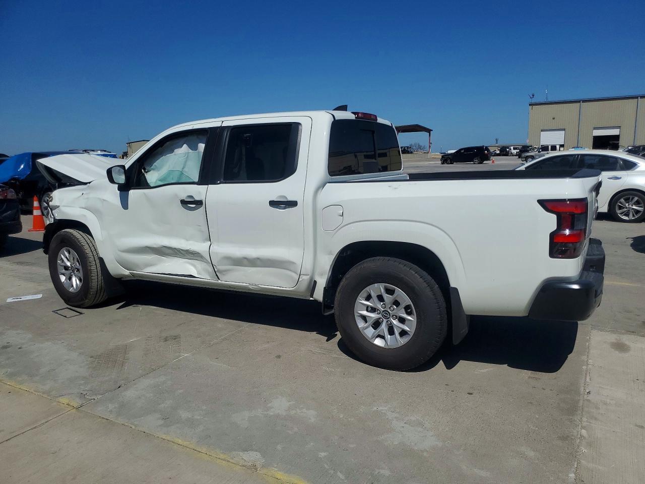 2025 NISSAN Frontier