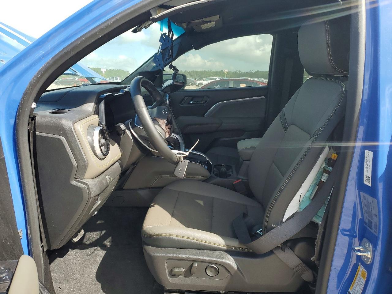 2025 CHEVROLET COLORADO