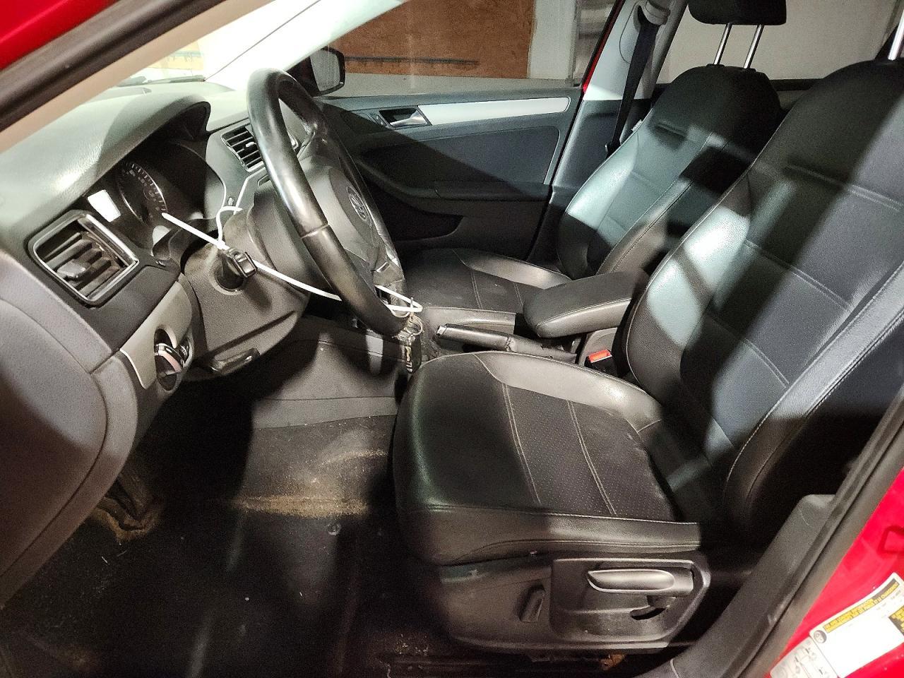 2013 VOLKSWAGEN JETTA