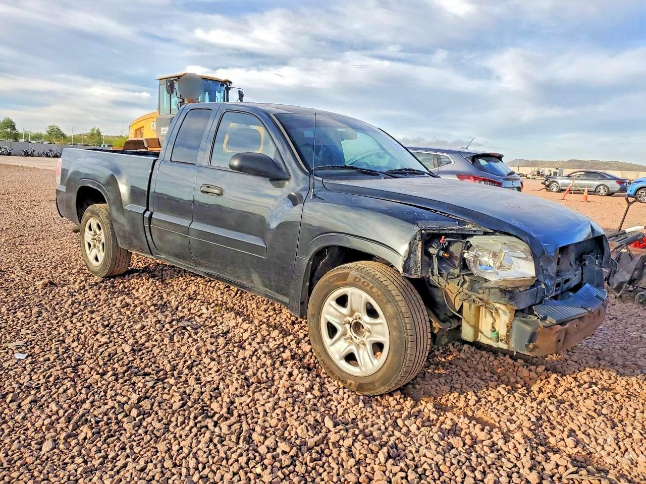 2007 MITSUBISHI Raider