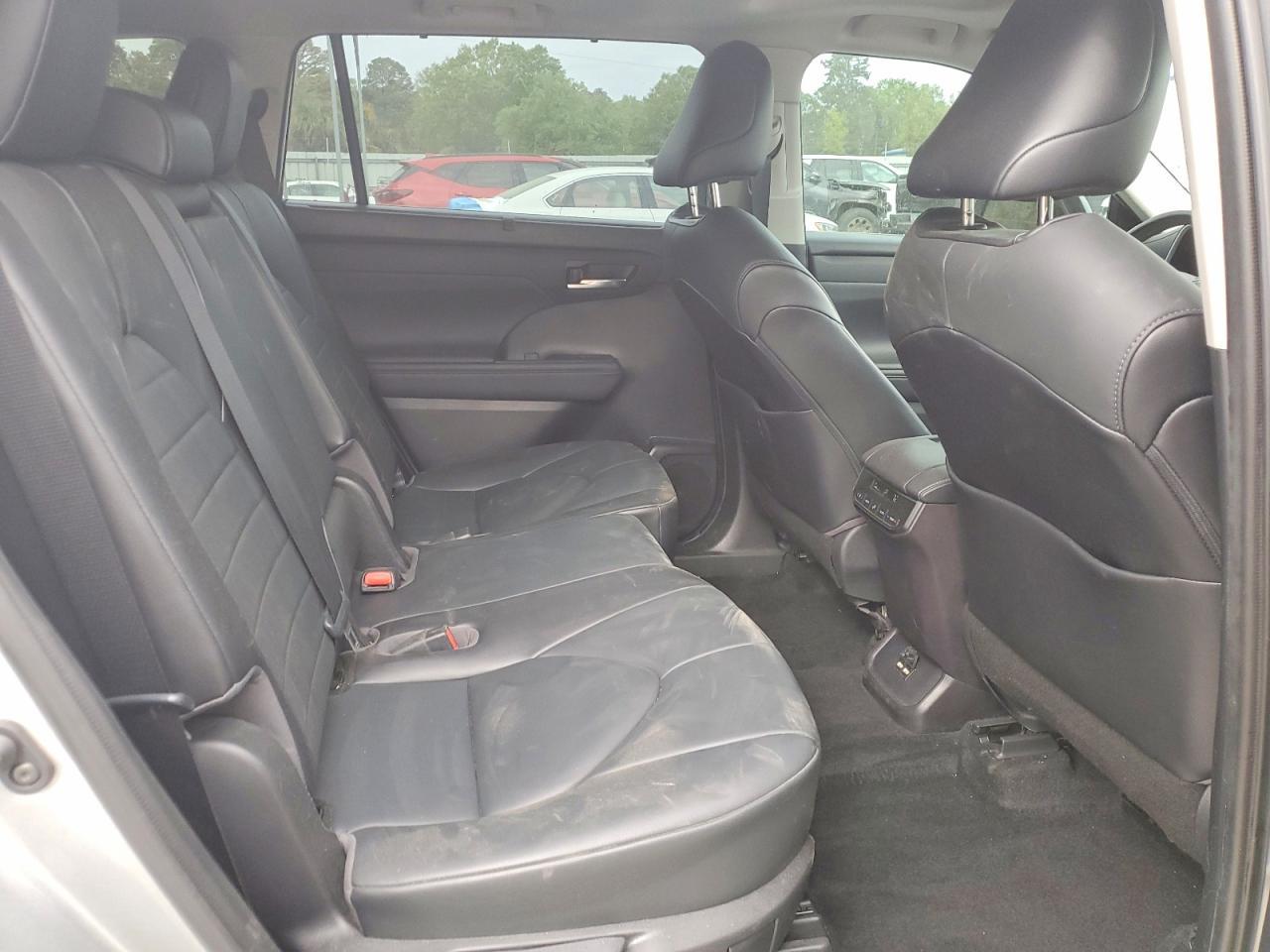 2021 TOYOTA HIGHLANDER