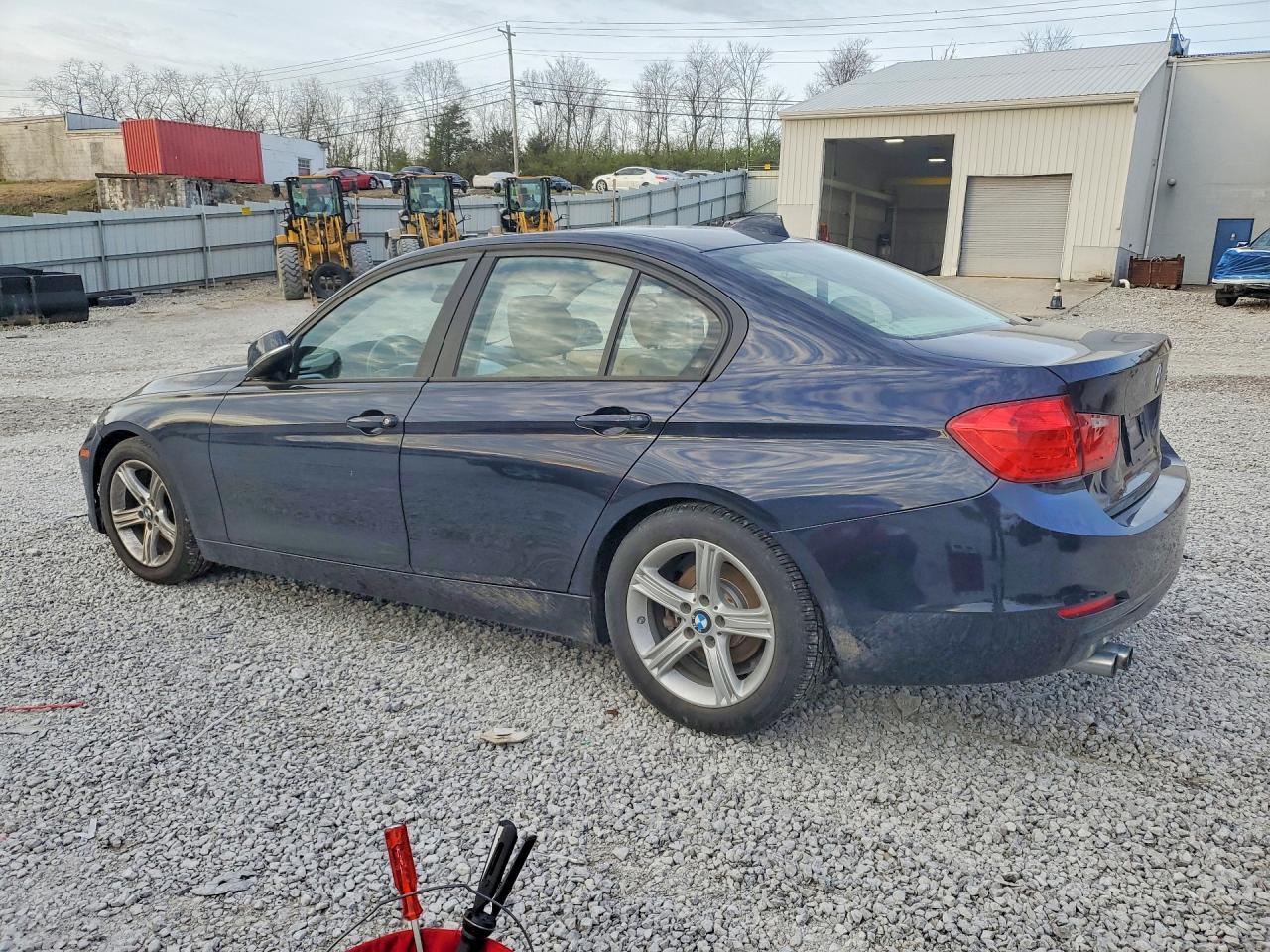 2013 BMW 3 SERIES