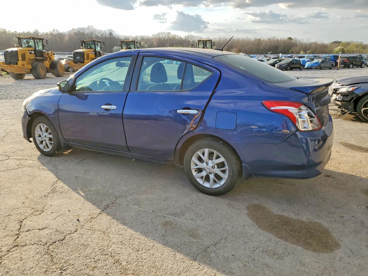 2019 NISSAN VERSA