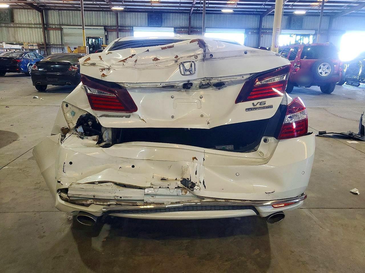2017 HONDA ACCORD