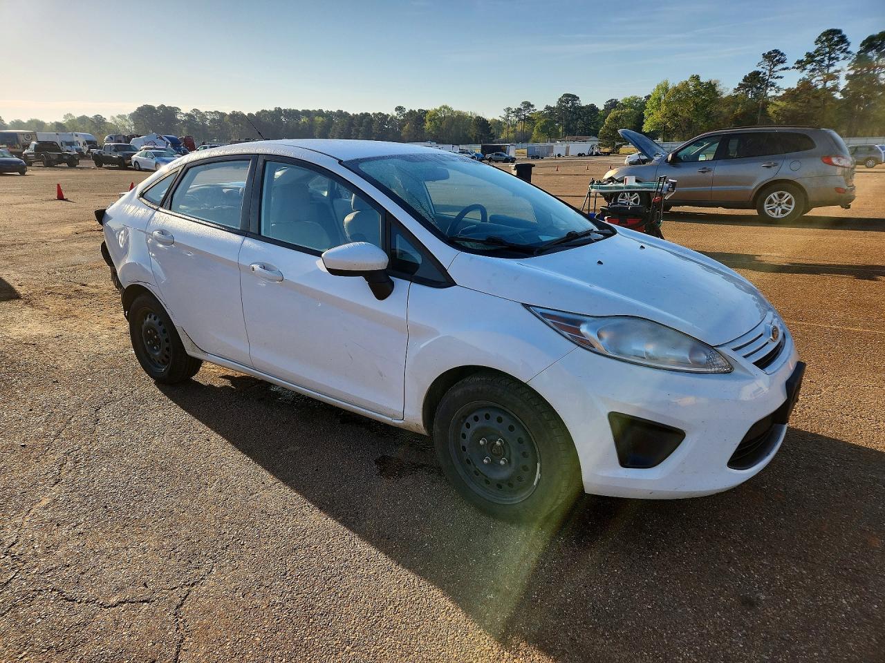2013 FORD Fiesta