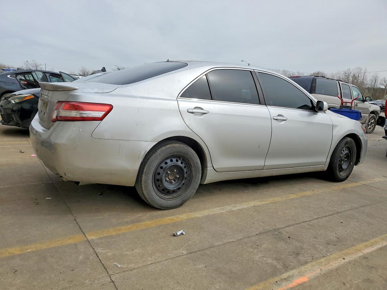 2010 TOYOTA CAMRY