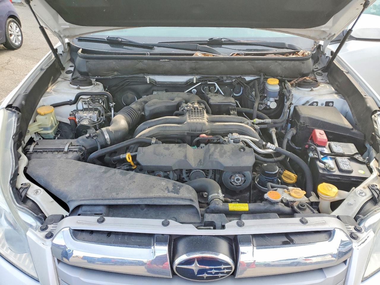2013 SUBARU Outback