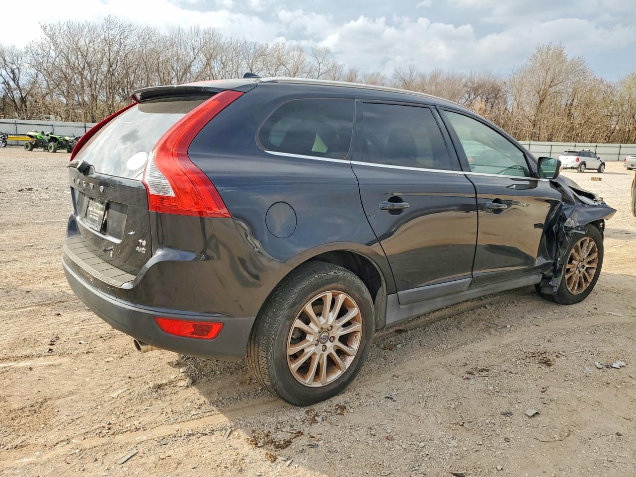 2010 VOLVO XC60