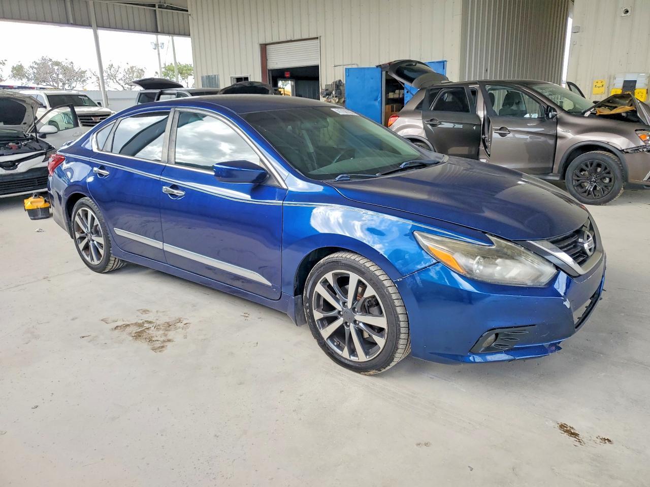 2017 NISSAN ALTIMA