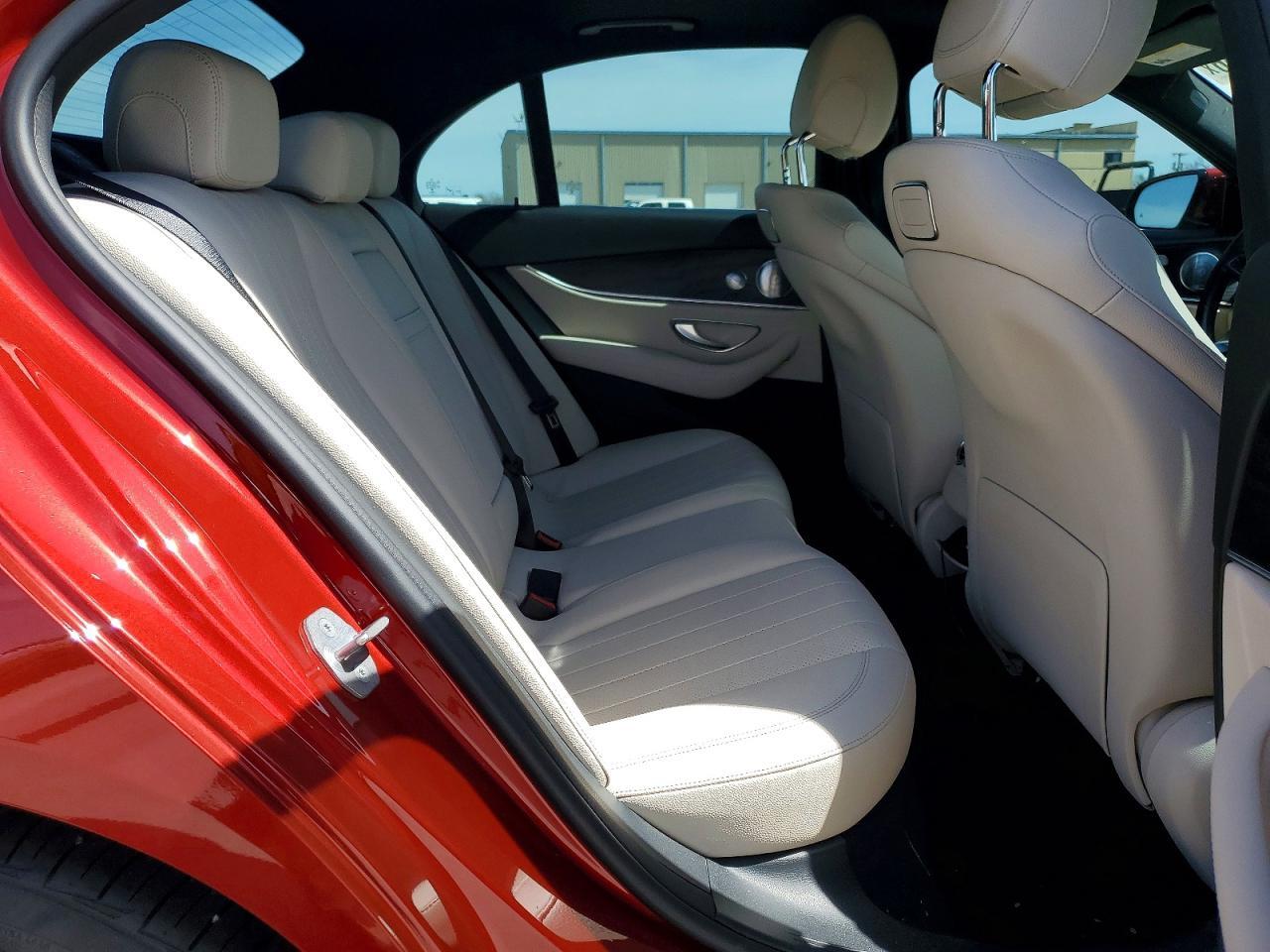 2018 MERCEDES-BENZ E-Class