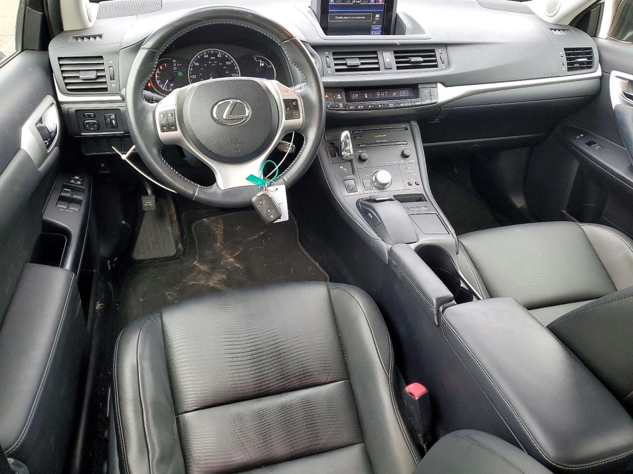 2013 LEXUS CT 200