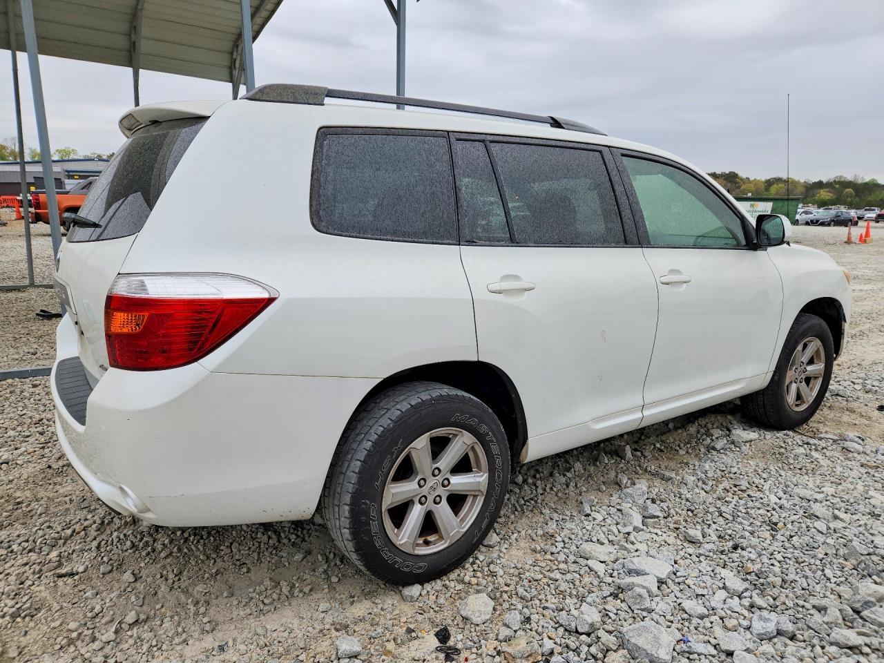 2010 TOYOTA HIGHLANDER