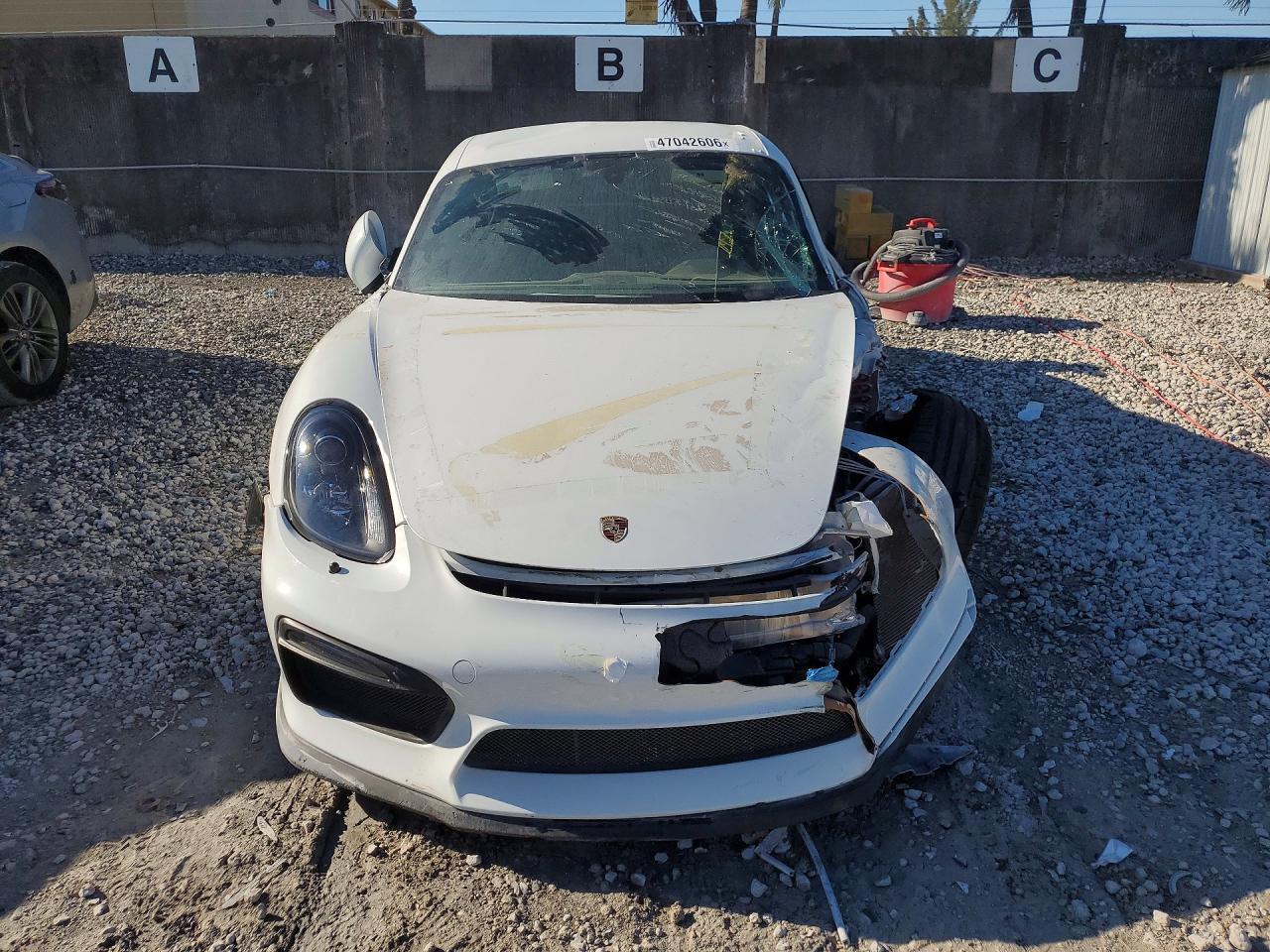 2016 PORSCHE Cayman