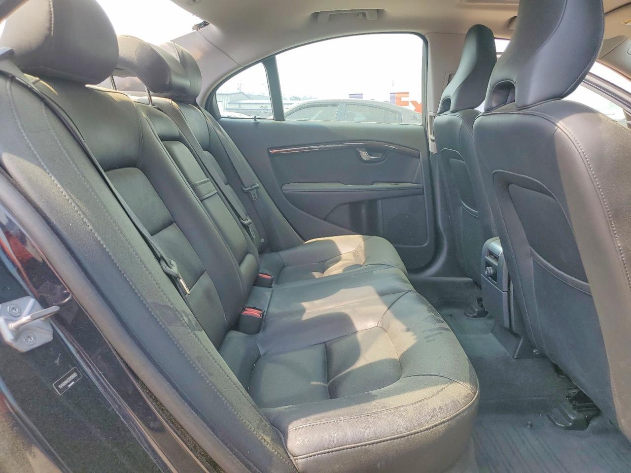 2016 VOLVO S80
