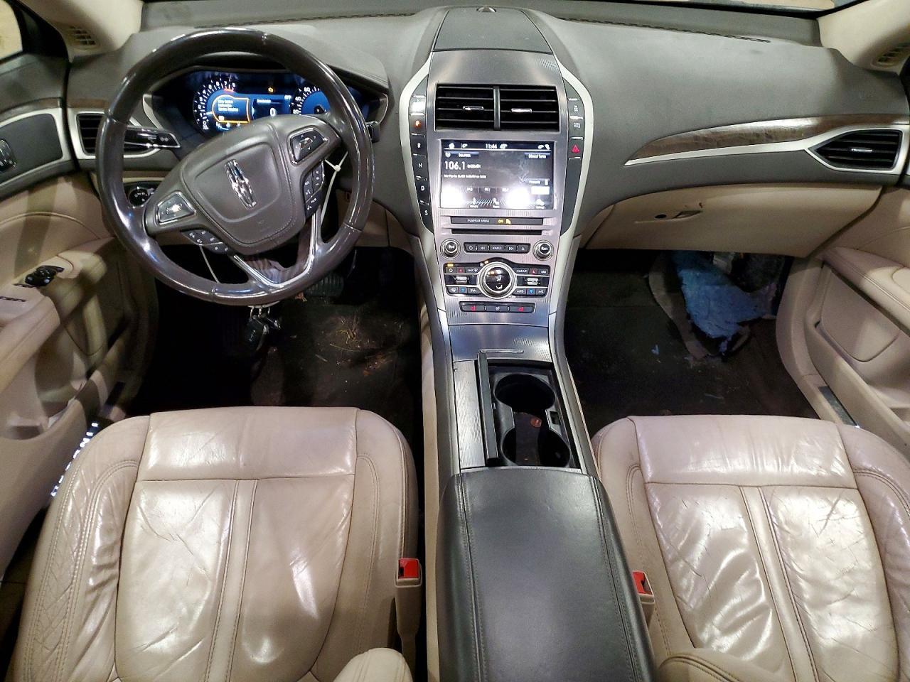 2017 LINCOLN MKZ