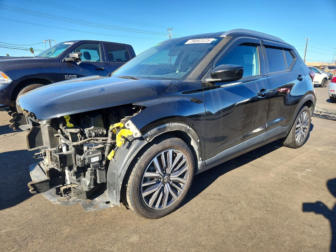 2021 NISSAN KICKS