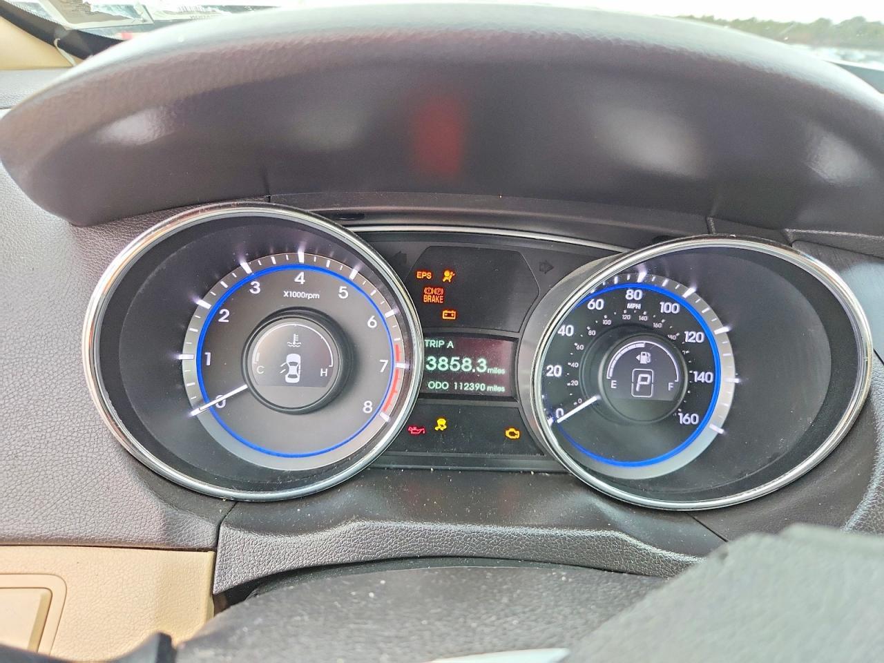 2011 HYUNDAI SONATA