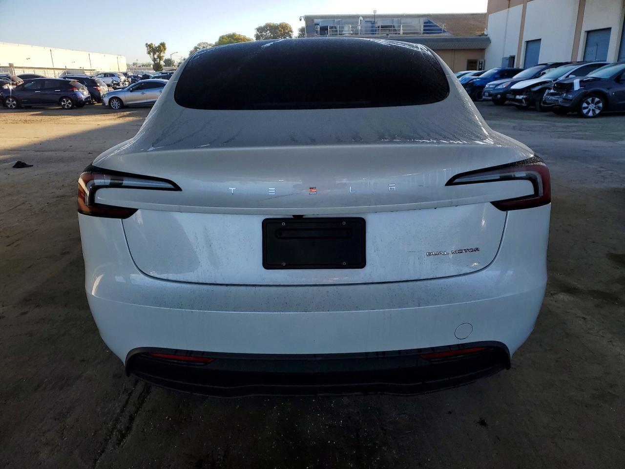 2024 TESLA MODEL 3