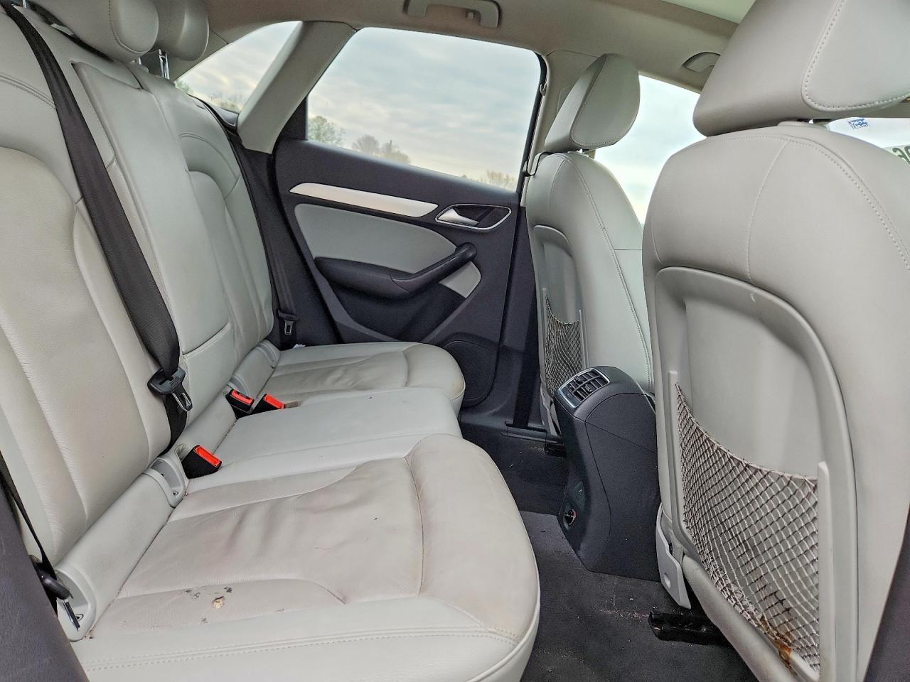 2015 AUDI Q3
